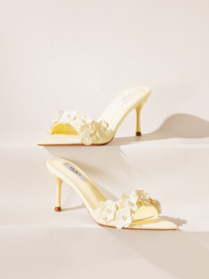 POG YELLOW 135-51 PEARLY BLOOM MULES