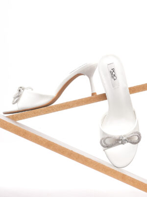 POG 6818-32 WHITE SILVER EMBELLISHED BOW PATENT MULES
