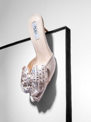 POG 135-5 BEIGE STUDDED MEGA BOW MULES