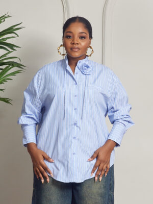 (2FOR50K)SU BLUE STRIPE BISHOP NECK SHIRT WITH ROSE INSERT ON NECK SHIRT