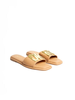 (2 FOR 70K)DKNY NUDE SQUARE TOE SWITCH LOGO SLIPPERS