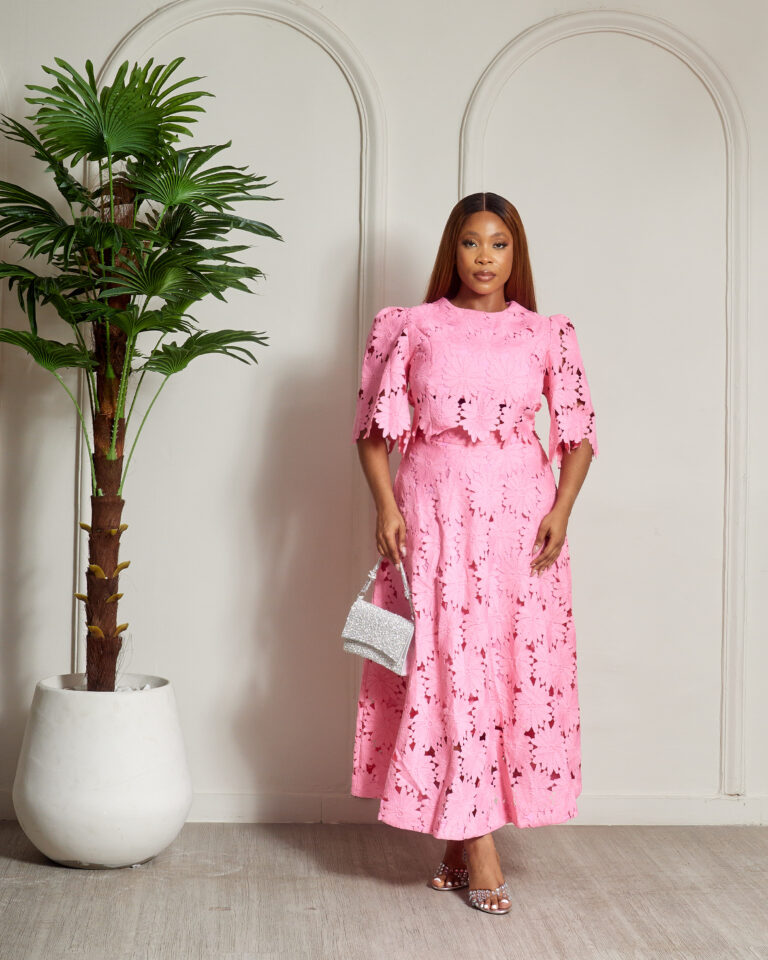 PINK GUIPURE SKIRT X TOP SUIT SET