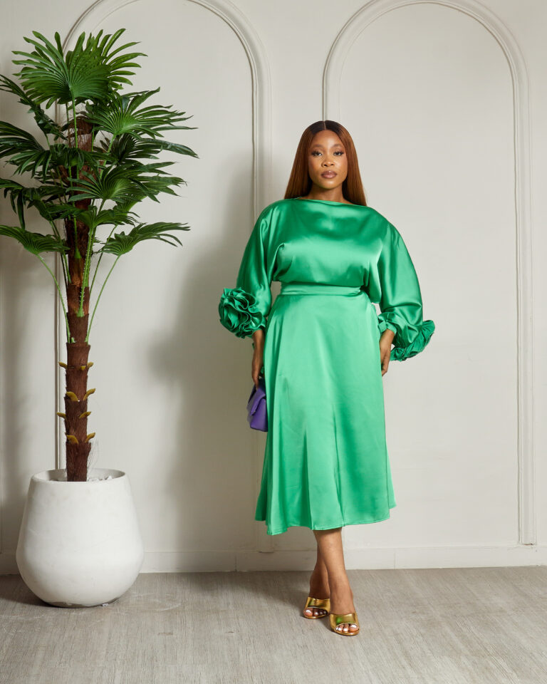 (2FOR60K)GREEN RUFFLE SLEEVE WITH SKIRT SUIT SET