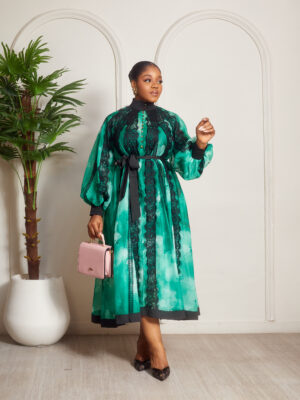 GREEN TYE PRINT WITH BLACK CHANTILLY INSERT SHIRT DRESS