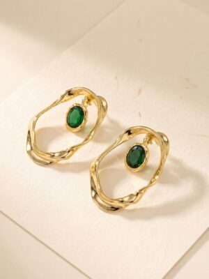 UM GOLD X EMERALD GLAM EARRINGS