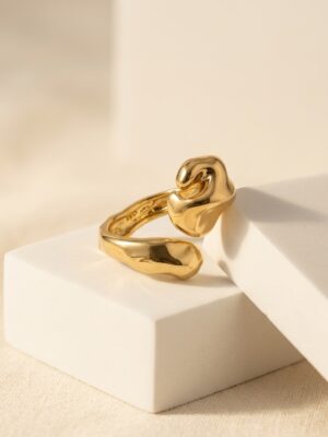 FASHION GOLD IRREGULAR DISTORTED RING