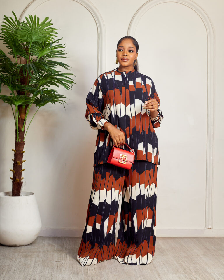 (2FOR70K)SASHES RUSTBLACK CLOCK PRINT CREPE PANT SUIT SET