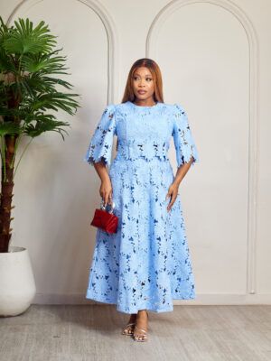 BLUE FLORAL GUIPURE CROP TOP X SKIRT SUIT SET