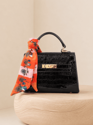 (2FOR45K)BLACK PATENT CROCO TWISTLOCK MINI BAG