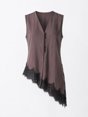 KIV COFFEE MULTI BUTTON ASSYMETRIC CHANTILLY DETAIL TOP