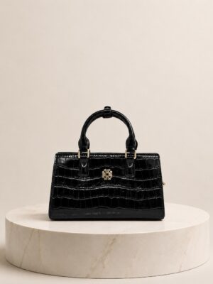 (2FOR55K)BLACK CROCO GOLD BRACKET LOGO GRAB HANDLE BAG